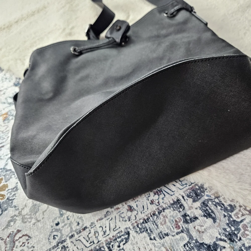 Lululemon Black Bucket Bag